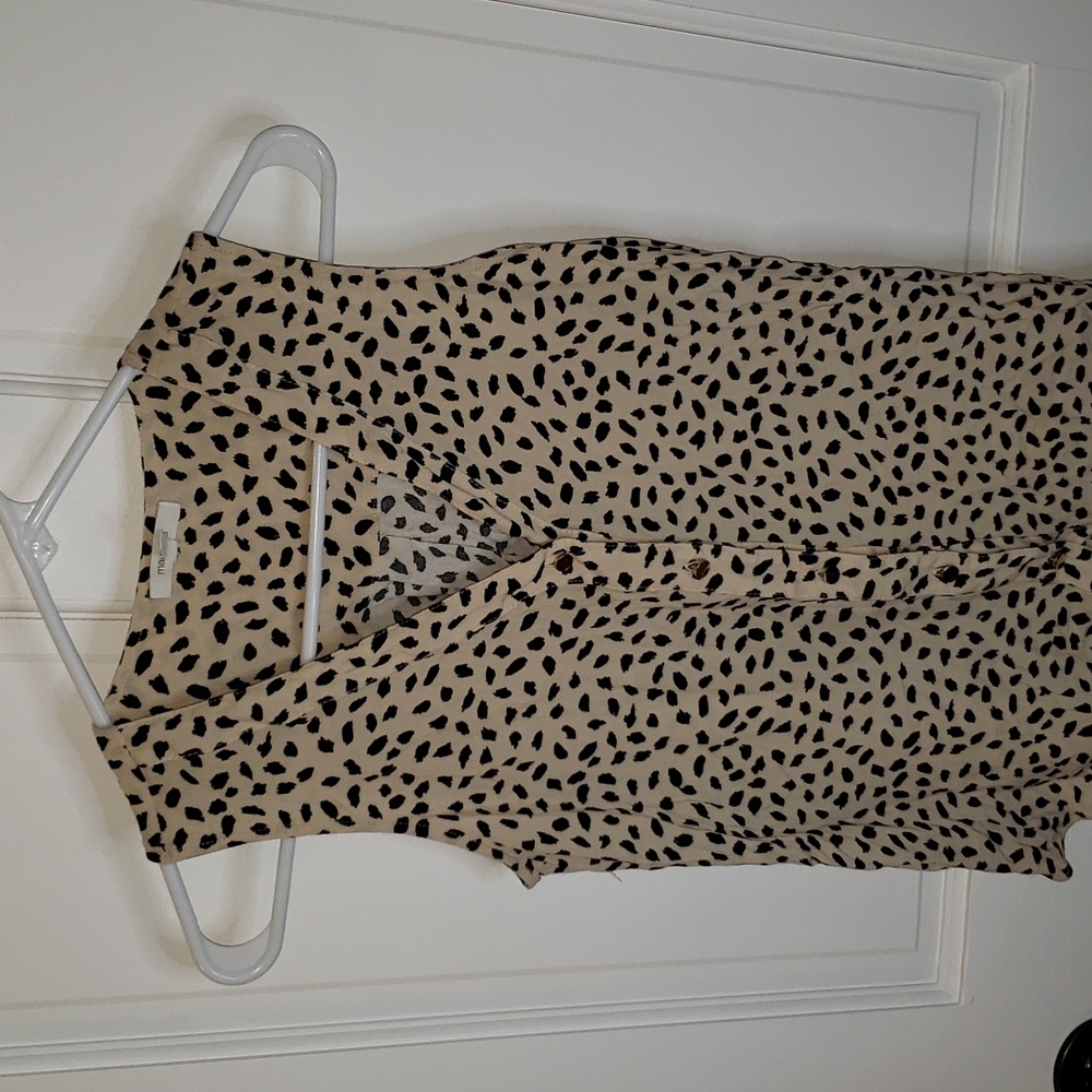 Sleeveless leopard print casual shirt